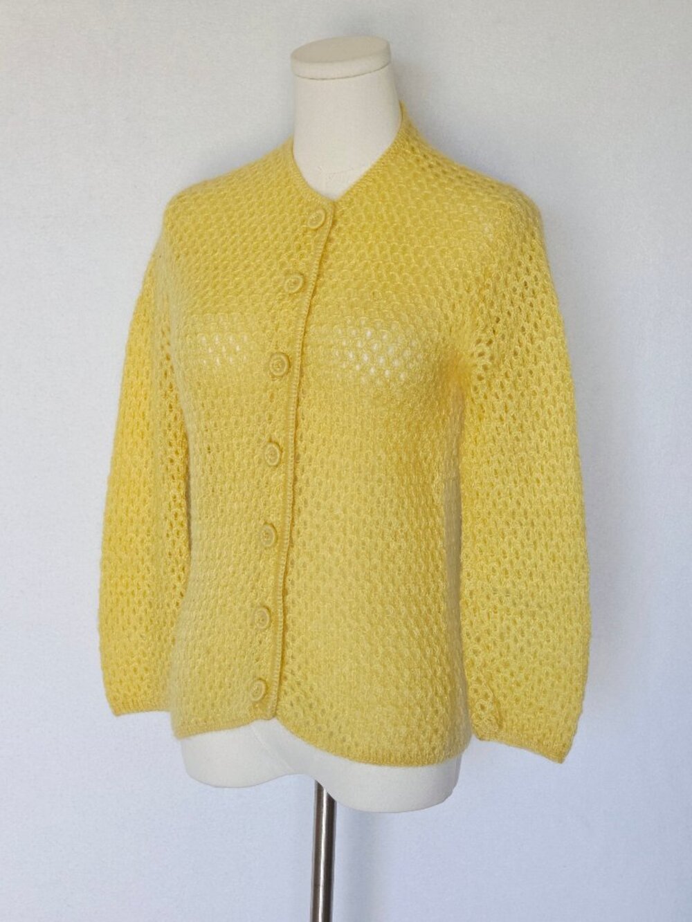 Vintage Sportempos Suburbia Look Open-Knit Crochet Cardigan Button Yellow